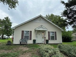 Foreclosed Home - 2125 S 11TH ST, 64503
