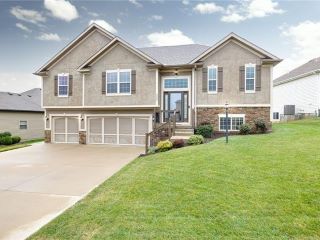 Foreclosed Home - 4300 STONEGATE DR, 64505