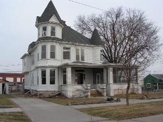 Foreclosed Home - 107 LOCUST ST, 64601