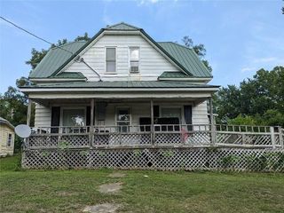 Foreclosed Home - 606 BROWN ST, 64673