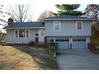 Foreclosed Home - 702 BIRD AVE, 64701
