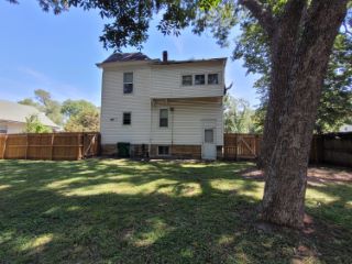 Foreclosed Home - 204 N HIGH ST, 64730