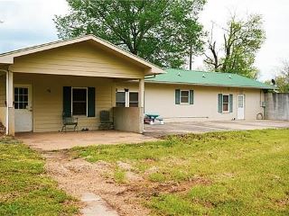 Foreclosed Home - 308 E 233RD ST, 64734