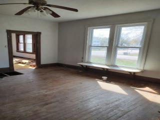 Foreclosed Home - 311 N WATER ST, 64735