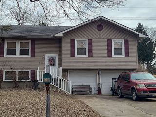 Foreclosed Home - 2204 SWISHER DR, 64735