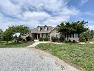 Foreclosed Home - 161 NE 201ST RD, 64735