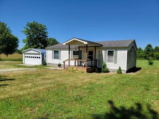 Foreclosed Home - 2610 S 501 RD, 64744