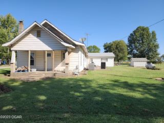 Foreclosed Home - 408 SE 56TH LN, 64759