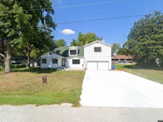 Foreclosed Home - 102 W 3RD ST, 64759