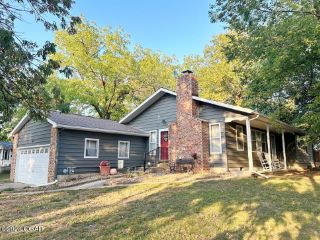 Foreclosed Home - 511 S CLAY ST, 64772