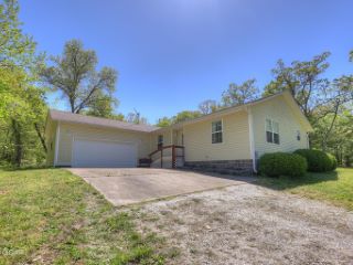Foreclosed Home - 10223 EPPERSON, 64804