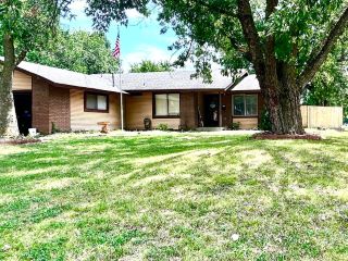 Foreclosed Home - 2202 E 28TH ST, 64804