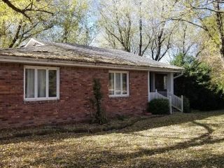 Foreclosed Home - 800 N PINE ST, 64835