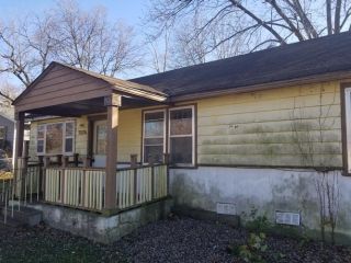 Foreclosed Home - 1114 Grove Street, 64836