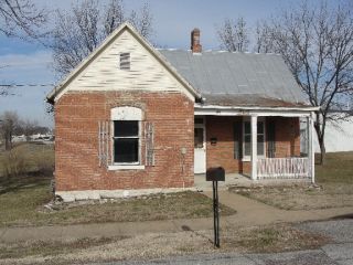 Foreclosed Home - 306 W PATRICK ST, 65018