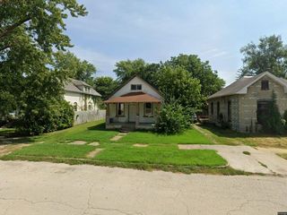 Foreclosed Home - 210 N MAPLE ST, 65026