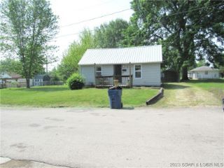 Foreclosed Home - 414 W NORTH ST, 65026