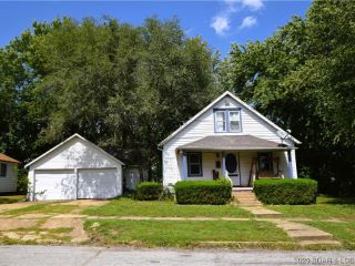 Foreclosed Home - 429 W NORTH ST, 65026