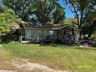 Foreclosed Home - 1336 RUNABOUT DR, 65065