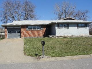 Foreclosed Home - 3701 WEYMEYER DR, 65202