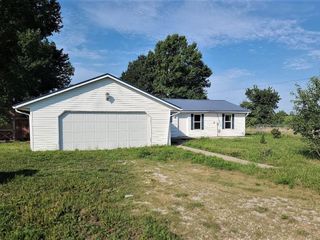 Foreclosed Home - 7985 STATE ROAD C, 65251