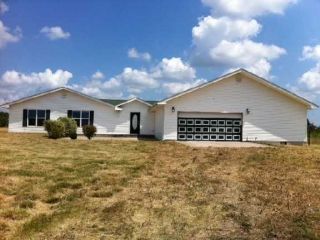Foreclosed Home - 14090 N ROBINSON RD, 65255