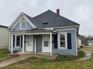 Foreclosed Home - 204 E MARION ST, 65275