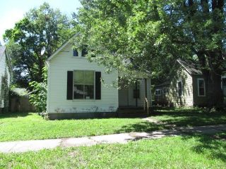 Foreclosed Home - 1712 S Moniteau Ave, 65301
