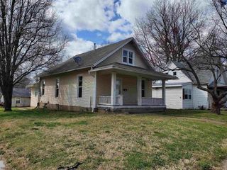 Foreclosed Home - 126 S STEWART AVE, 65301