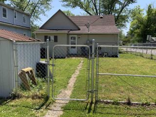 Foreclosed Home - 801 E 16TH ST, 65301