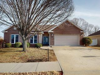 Foreclosed Home - 3221 CUNNINGHAM DR, 65301