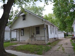 Foreclosed Home - 719 E 10TH ST, 65301