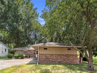 Foreclosed Home - 1619 W 9TH ST, 65301