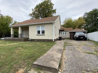 Foreclosed Home - 421 E 6TH ST, 65301