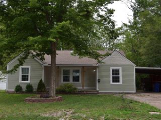 Foreclosed Home - 904 S ARLINGTON AVE, 65301