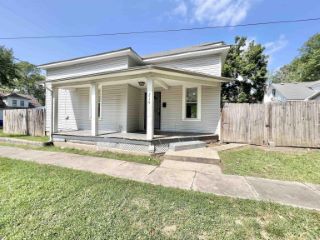 Foreclosed Home - 210 W 15TH ST, 65301