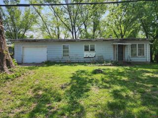 Foreclosed Home - 206 N ELM ST, 65323