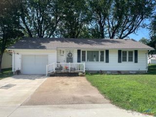 Foreclosed Home - 404 W BLUEBIRD DR, 65325