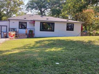 Foreclosed Home - 29102 ROUND HOUSE AVE, 65338