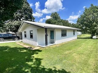 Foreclosed Home - 1208 THOMASVILLE RD, 65483