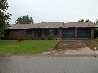 Foreclosed Home - 332 PLANEVIEW AVE, 65536