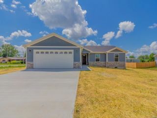 Foreclosed Home - 2316 BLUEBERRY DR, 65536
