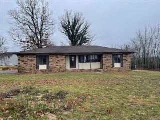 Foreclosed Home - 12372 LARK DR, 65552