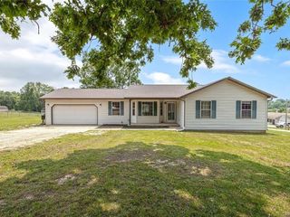 Foreclosed Home - 26100 STEREO RD, 65556