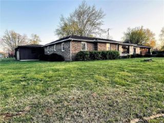 Foreclosed Home - 701 HILLVALE AVE, 65556