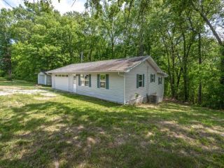 Foreclosed Home - 19870 HIGHWAY 17, 65583