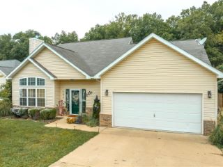 Foreclosed Home - 102 VALLEY WAY, 65584