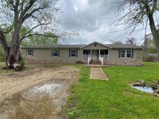 Foreclosed Home - 201 Jf Norton Parkway, 65588