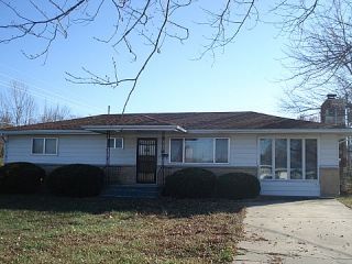 Foreclosed Home - 732 E WALNUT ST, 65605