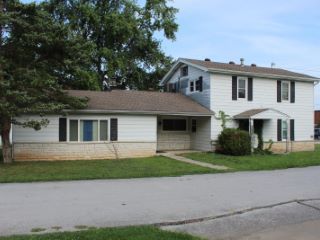 Foreclosed Home - 130 W HOWCROFT AVE, 65610